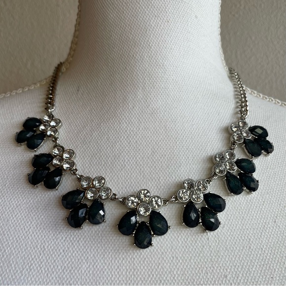 Charming Charlie statement necklace - Picture 10 of 10